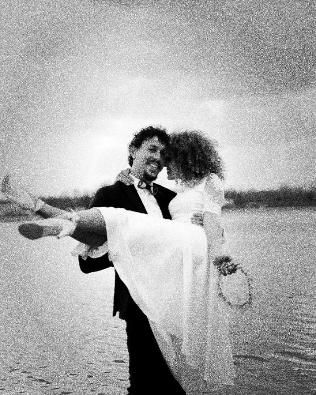 A wedding photo in the Noir 3200 film look